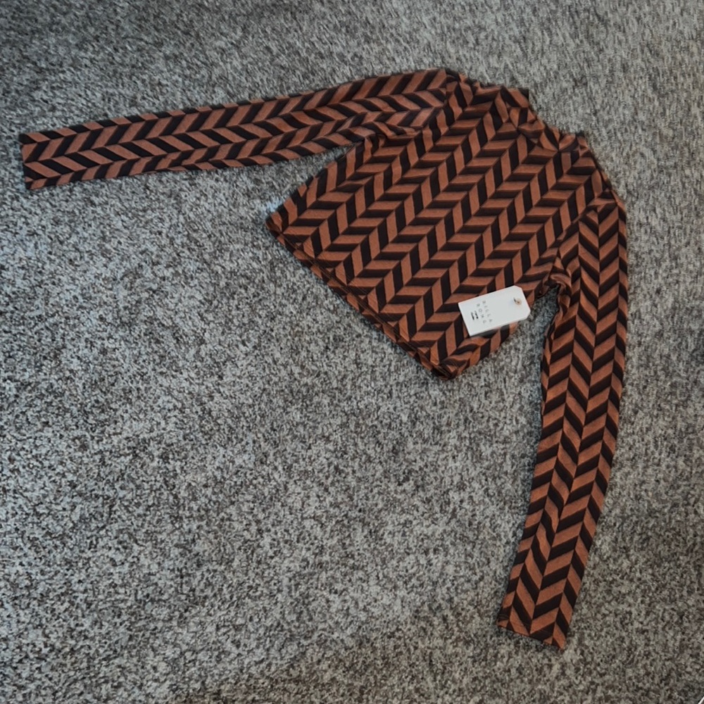 Billabong Mock Neck Long Sleeve Crop Top